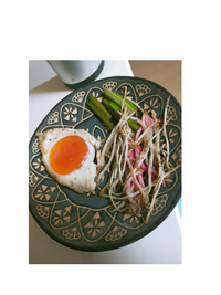 仏壇にお供えしたモヤシのバター炒めがピンク色に変色していました 何でです Yahoo 知恵袋