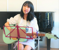 将来はシンガーソングライターを目指すギターが得意な女の子 可愛 Yahoo 知恵袋