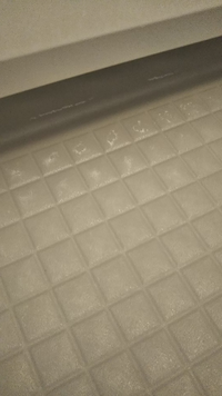 お風呂の床のタイルについた白い汚れの落とし方を教えてください Lixil Yahoo 知恵袋