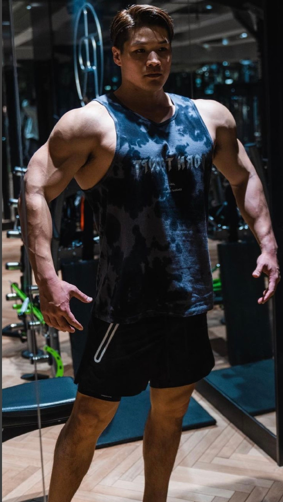 田口純平　JPTタンクトップ Mサイズ IFBBPROの田口純平さんがインスタグラムで着ていたタンクトップ