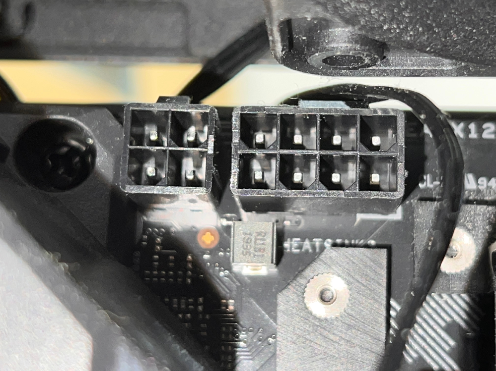 自作PC初心者です。マザボにはCPU補助電源に4ピンと8ピンが - Yahoo