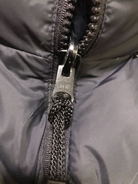 ノースフェイスのヌプシジャケットのファスナーなんですが、YKK 