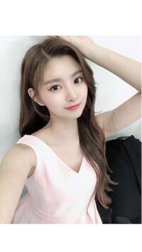 Twiceミナとeverglowイロンだとどちらの方が可愛いですか Yahoo 知恵袋