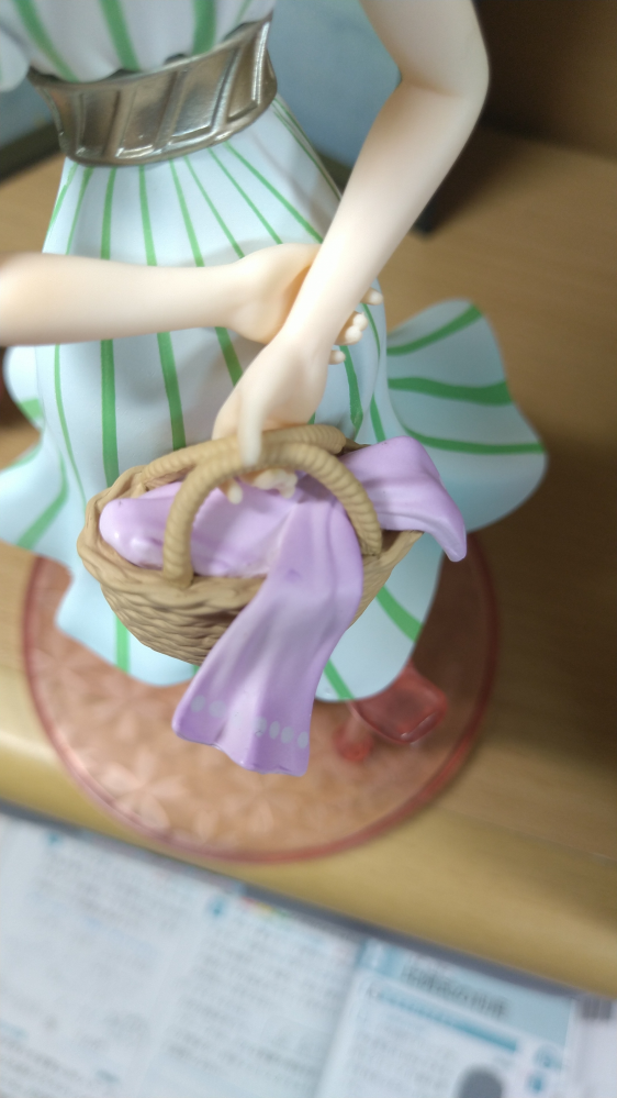 一昨日一番くじでフィギアが当たったんですがこのような傷と塗装ミス