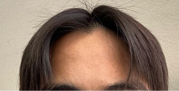 センター分けにしている男です いつもお風呂上がりに髪を乾かして Yahoo 知恵袋