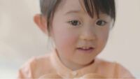酒井美紀さんが出演する 山崎製パンダブルソフト のcmに画像のような女の Yahoo 知恵袋