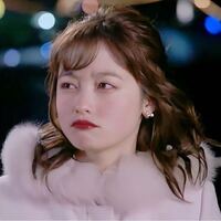 この画像のような芸能人の方の画像加工について 背景や服などはあまり Yahoo 知恵袋