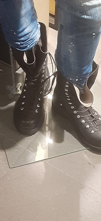 メンズのブーツインはダサい 女子受け悪いと聞きますが 先日伊勢 Yahoo 知恵袋