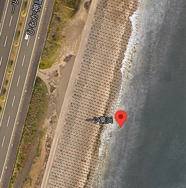 釣りのポイントで宮崎は一ツ葉海岸の動物園下なんですが、航空写真では護岸工事で砂浜がなくなっています。 もうここでは釣りは出来ないのでしょうか？