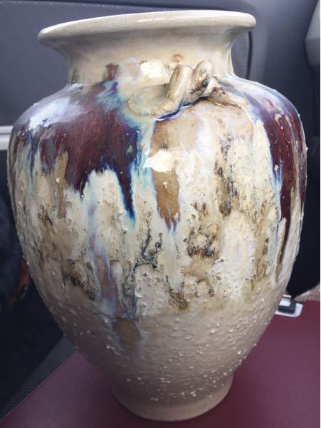この 花瓶 ツボ壺 陶器 花器 銘など裏にも何もありません。 何焼きとか何かわかる方教えて下さい。