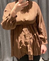 画像のような 胸下がきゅっとしているシャツに名称はありますか 胸 Yahoo 知恵袋