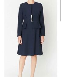 結婚式の服装について質問お願い致します 春に親族の結婚式 Yahoo 知恵袋