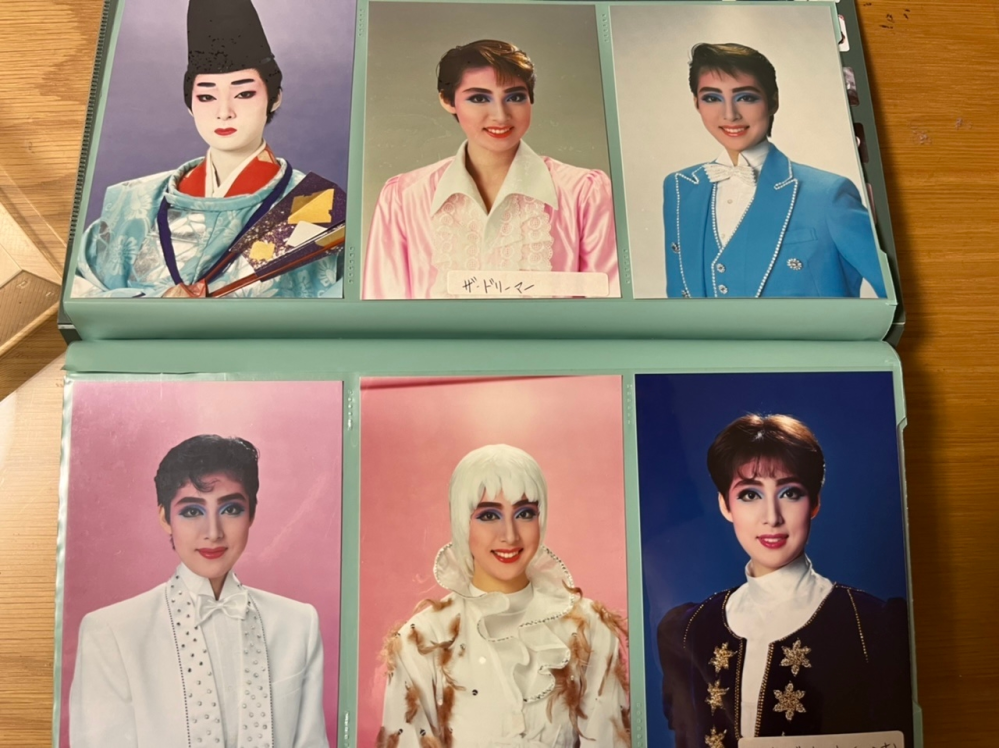 下の画像のようなタカラジェンヌさん 白城あやか天海祐希麻乃佳世 Yahoo 知恵袋