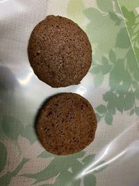 マカロンを作ったのですが焼くとこうなってしまいます 写真見てください Yahoo 知恵袋