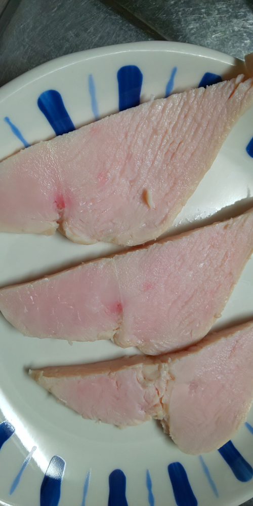 鶏ハムがピンク 低温調理器で鶏ハムを作りました 中がピンク色 Yahoo 知恵袋