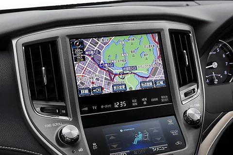 クラウン210系の純正ナビは社外品に取り替えは可能ですか？ - この画像
