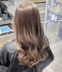 髪色について 8トーンほどの髪色からブリーチなしで 画像のようなミルク Yahoo Beauty