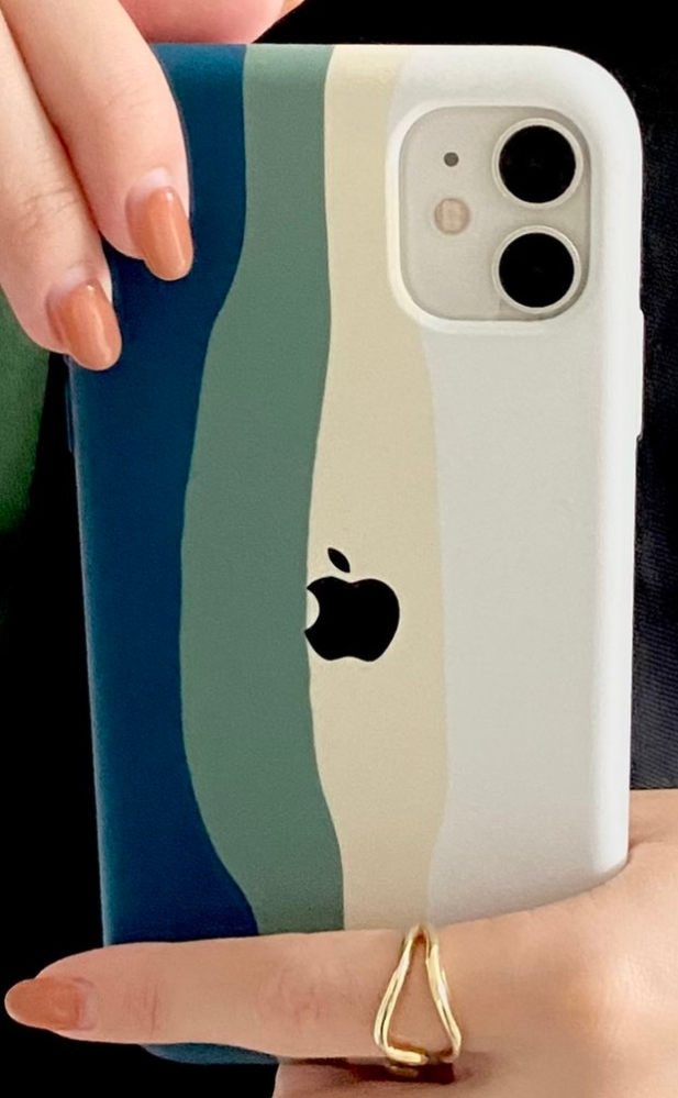 このiPhoneケースはどちらのものでしょうか？ とても可愛いのでご存じの方教えてください！
