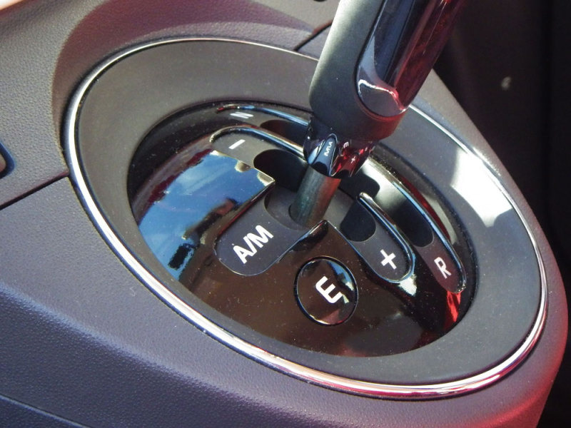 なぜクイックシフターてシングルクラッチなのに素早いシフトチェン Yahoo 知恵袋