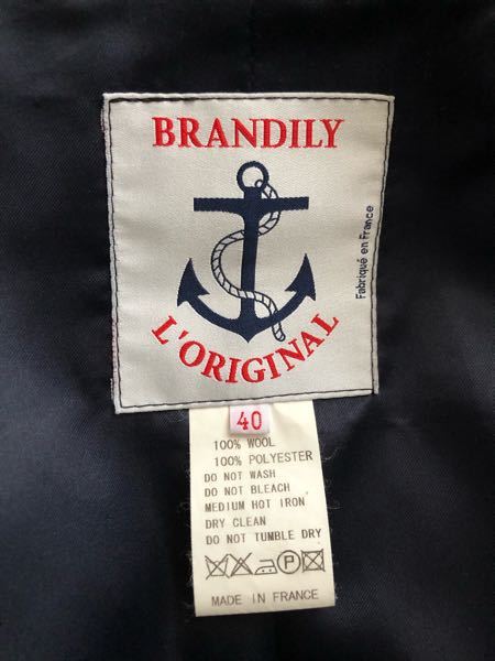 フランスのブランドに詳しい方教えてください BRANDILY L'ORIGINALというブランドのピーコートを以前リサイクルショップで購入しました。 ウールが非常に肉厚でしっかりしており、ボタ...