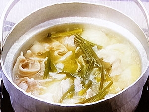 ６月２６日 テレビ東京放送の「男子ごはん」で使用している鍋は どこのメーカーのものでしょうか