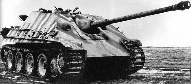 ドイツの戦車ってどうしてこんなにもショボい姿してるの？ 対して、我が帝国陸軍のチハタンは大変立派な体躯をされております！