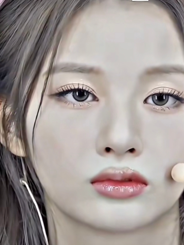 Nmixxソリュンのお顔ゆうてそこまでじゃないですか 失礼ですが騒がれて Yahoo 知恵袋