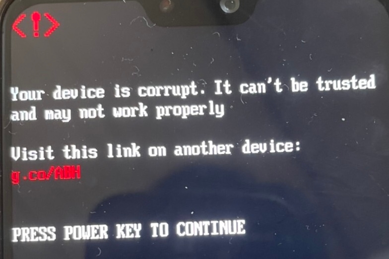 これって携帯壊れてしまいましたか 電子機器に疎くてわかりません Yahoo 知恵袋