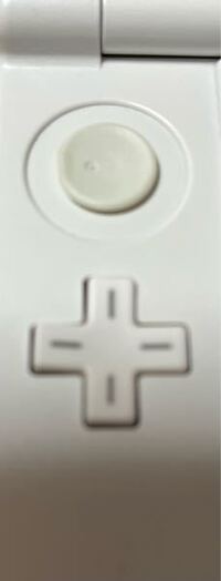 ブルーの3dsです スライドパットの白いカバーがとれました そしてな Yahoo 知恵袋