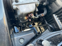 Zrx400のキャブの下の部分なんですけど ガソリン漏れですよ Yahoo 知恵袋