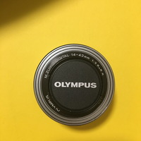 OLYMPUSPEN最近、起動してもカバーをとっているのに画面が真 