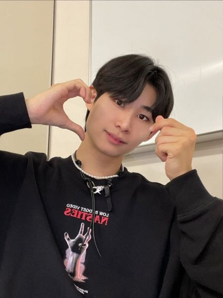 Xeh Llqsnxeiim