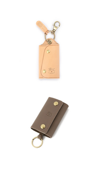 イルビゾンテのキーケースを買いたいと思っているのですが、スマートキー？を入れてプラス2,3個鍵をつけるとしたら、上と下のものどちらの形の方がおすすめですか？？ 