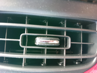 車のエアコンの空気孔に物が入ってしまいました 子供が車の物入に入っていた認印 Yahoo 知恵袋