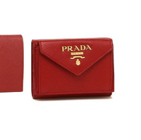ルイヴィトンとPRADAの財布なら、どちらが女性には、人気ありますか 
