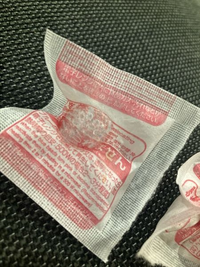 シリカゲルの乾燥剤を電子レンジで再生させるとき 加熱時間の目安っ Yahoo 知恵袋