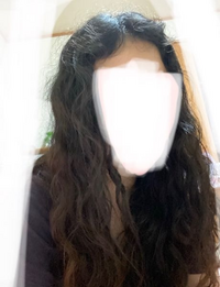 髪の毛細めの天然パーマです 写真の時は お風呂あがりに自然乾燥 Yahoo 知恵袋