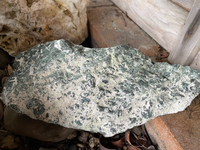 石 鉱物 の鑑別をお願いいたします 大きさは1リットルのペット Yahoo 知恵袋