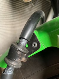zx6r2019フロントフェンダーの外し方教えてくださいこの丸の zx6r2019フロントフェンダーの外し方教えてくださいこの丸の
