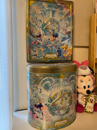 ディズニーランドで自宅用にお菓子缶を買ったのはいいけれど 大き Yahoo 知恵袋