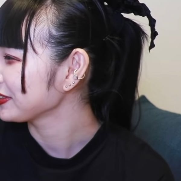 白雪姫乃　h.shirayuki ピアス 白雪姫乃ちゃんがつけているCBRの内径の大きさってどのくらいか