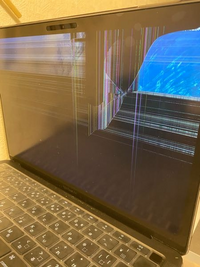 MacBookがこの様に液晶割れしてしまい、操作が難しいのです... - Yahoo!知恵袋