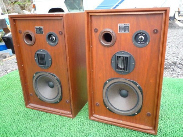 Lo-D（日立）のスピーカーHS-500、HS-350と比べてどうですか