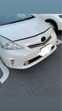 朝仕事に行こうと車に乗ろうとしたら
自分の車を停めてる隣の駐車場の車が。

アパートなので駐車場が狭く、自分があてたと思われないか不安です。

放置スるべきでしょうか。 それとも、事故車があると警察に電話したほうがいいのでしょうか。
