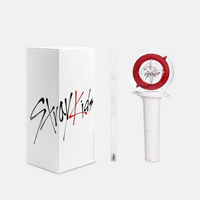 straykidsのペンライトについて質問です - この２つのものは何が違 
