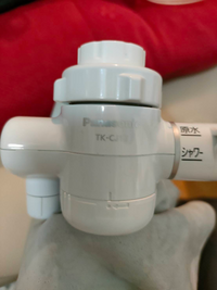 浄水器を取り付けたところ、上の方から水が漏れていたので外した