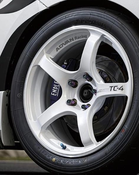 車のホイールについてです欲しいホイールがあるのですがお値段を調 