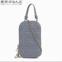 こちらの商品は偽物でしょうか？
lady dior フォンホルダー 
