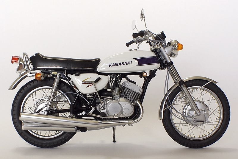 レストア途中 マッハ500ss h1A フロントダブルディスク化にも