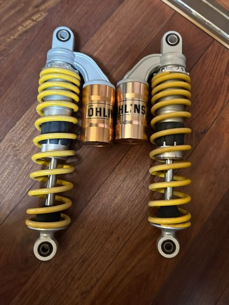 xjrの純正オーリンズ（ヤマリンズ）と社外オーリンズの見分け方を教え